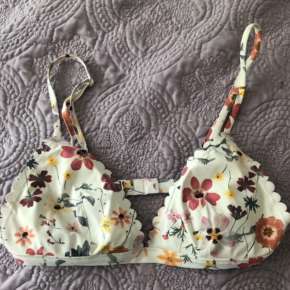 Bathing suit top